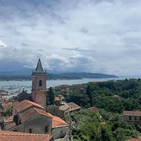 La Casina Vista Mare Apartmán *