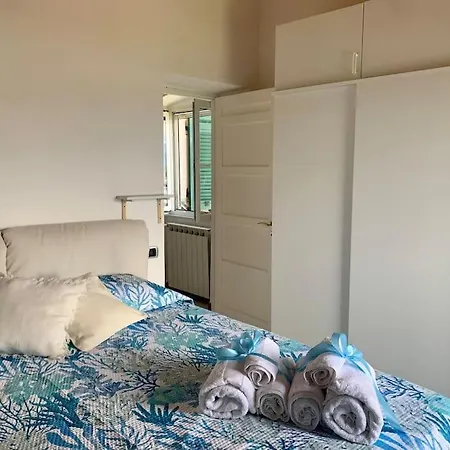 La Casina Vista Mare 斯培西亚